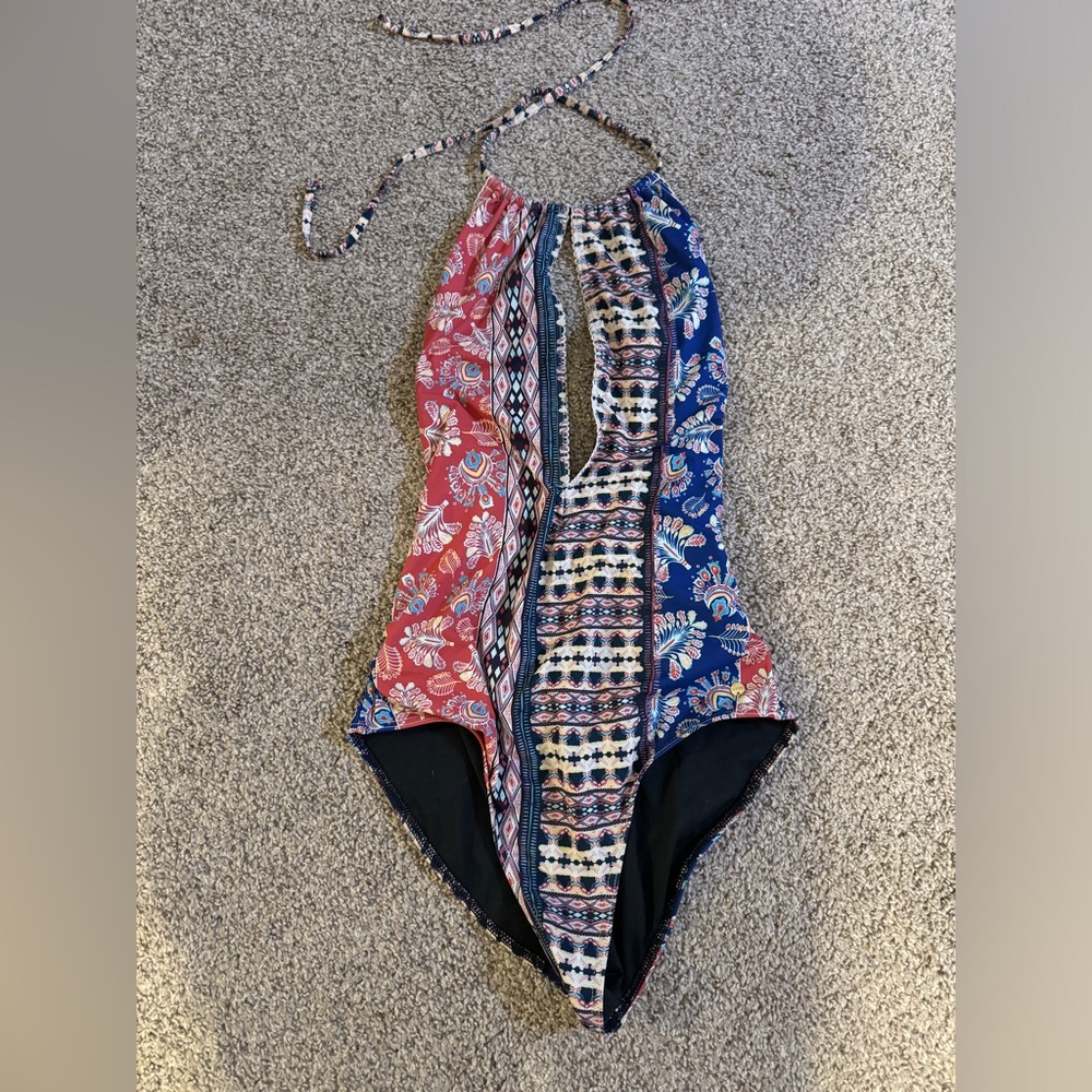 Roxy sexy one piece bathing suit